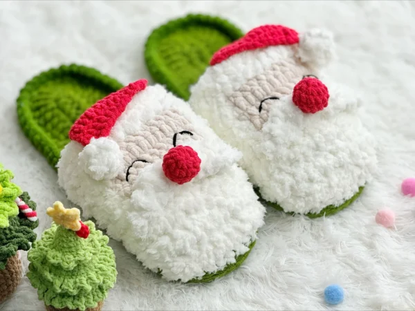 Crochet Grinch Slipper Pattern - Image 5