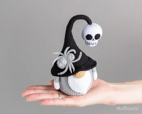 Mini Gnome Crochet Pattern Halloween - Image 2