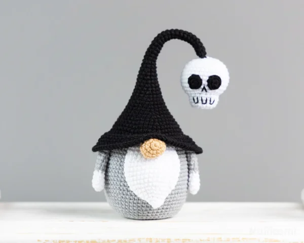 Mini Gnome Crochet Pattern Halloween - Image 3